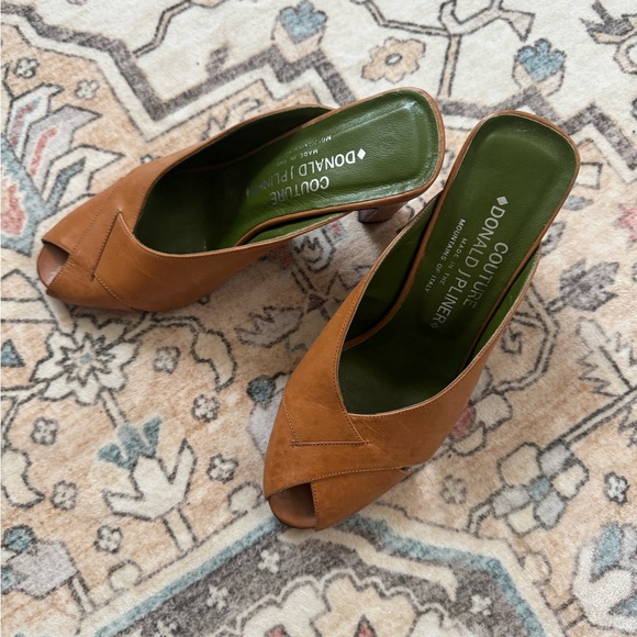 Donald J. Pliner Women's Brown Mules - Picture 4 of 4